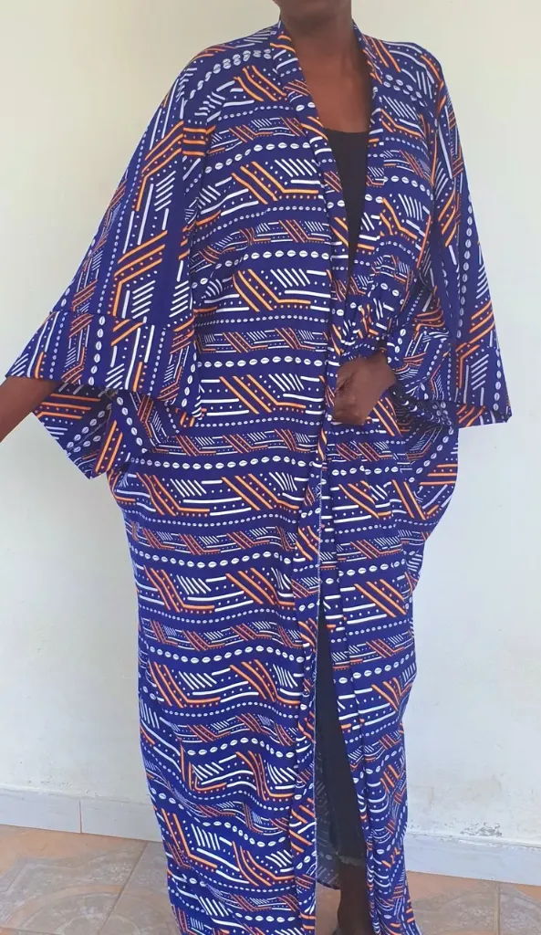 10_kimono bleu motifs blancs orange tissu soie doux taille M 22500.webp
