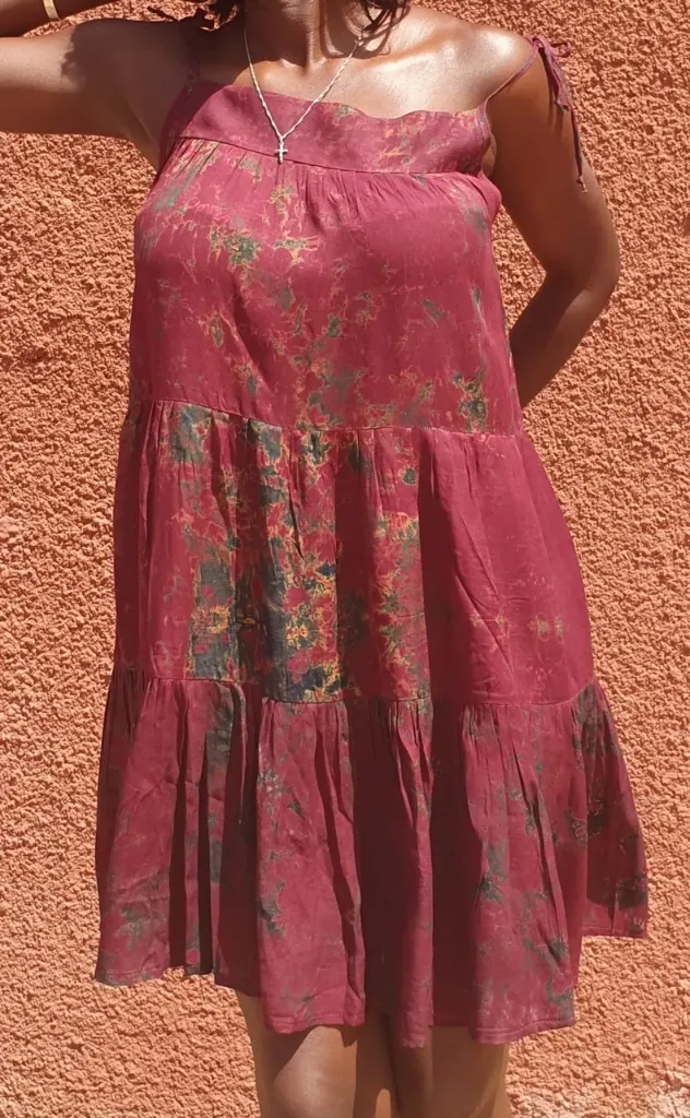 Robe tissu voile rouge
