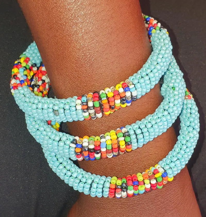 Bracelet en perles vendu à l'unité