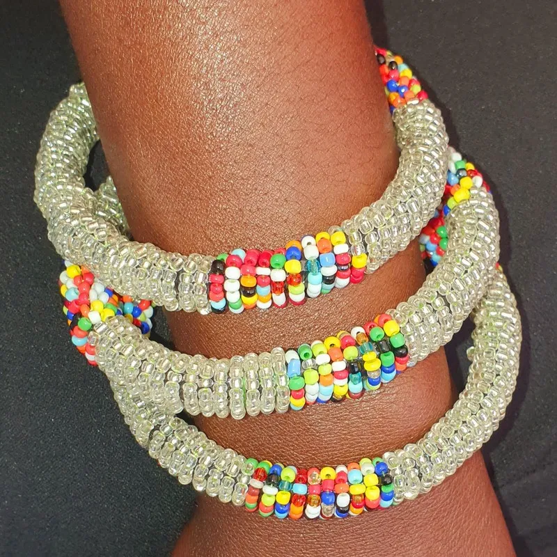 Bracelet en perles vendu à l'unité