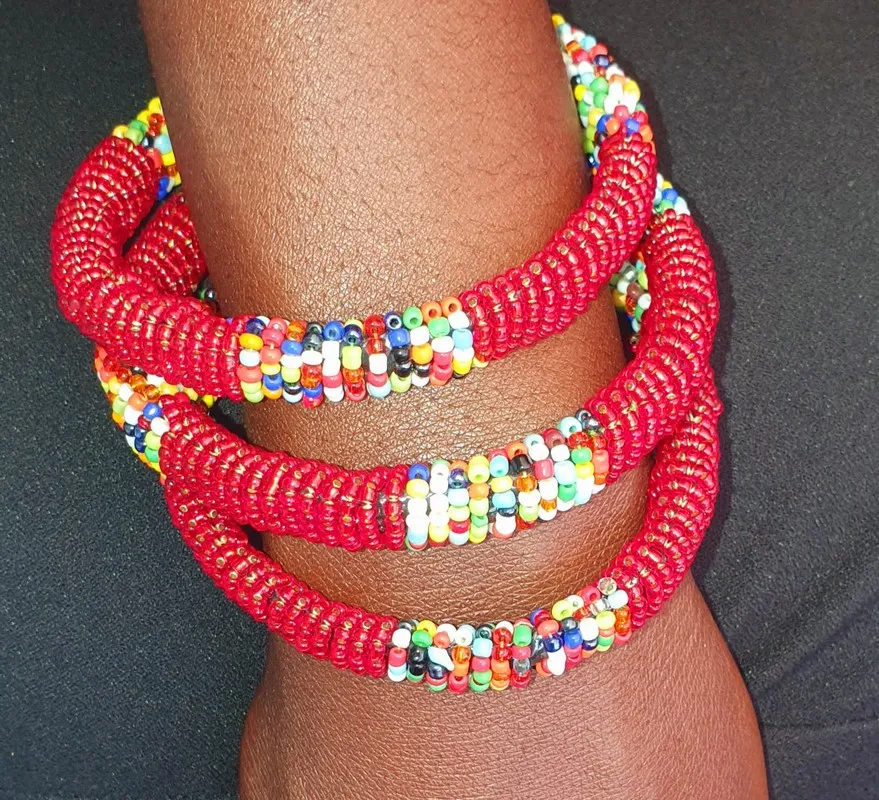 Bracelet en perles vendu à l'unité