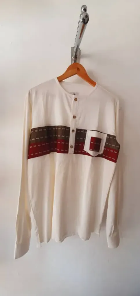 Chemise en lin et pagne tissé